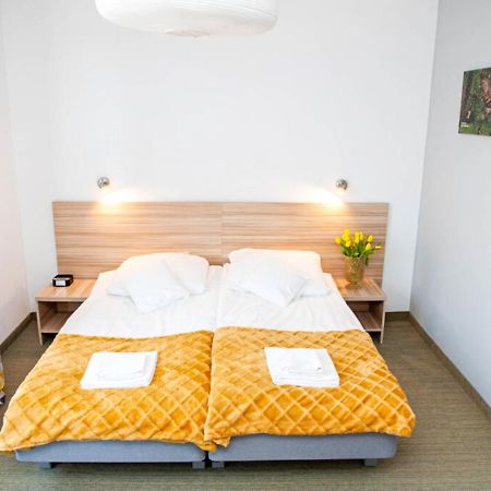 Gosciniec Ptasi Zaulek Bed & Breakfast Niechorze Bagian luar foto