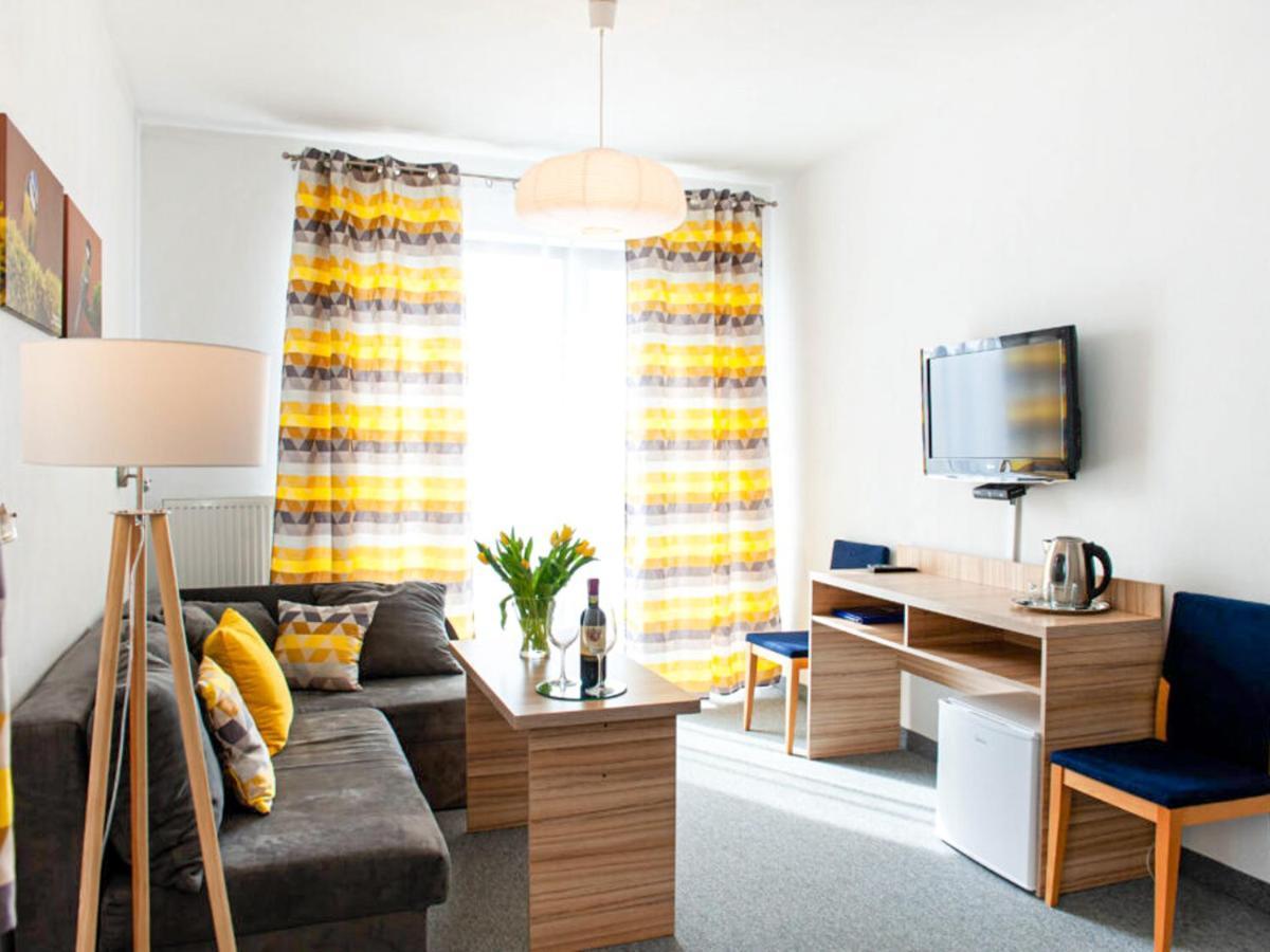 Gosciniec Ptasi Zaulek Bed & Breakfast Niechorze Bagian luar foto